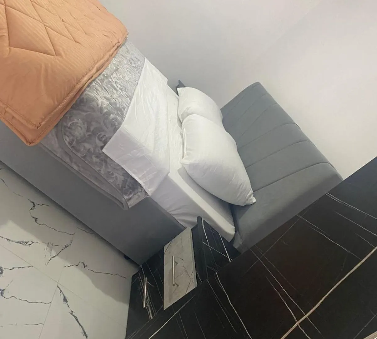 Golden Bliss Apartment 2 Tirana Albanien